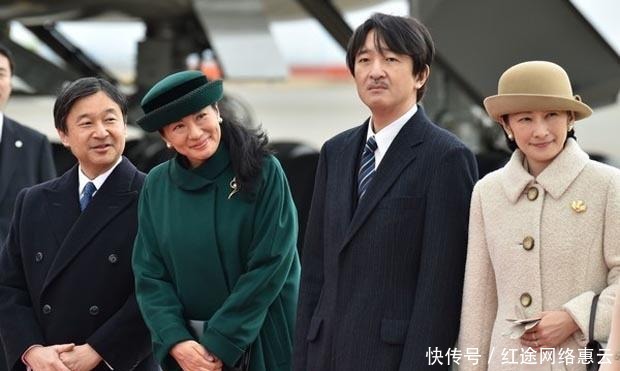  明仁天皇|想提前宣布新天皇年号怎么那么难？日本人都吵翻天了