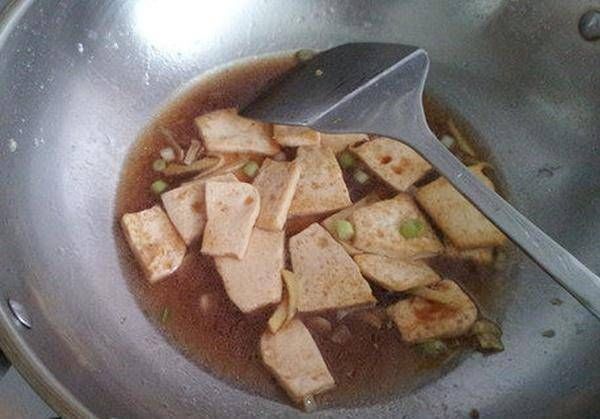 入味|炒豆腐不总是容易品尝的吗?教你怎么用这种方法做豆腐,嫩滑可口