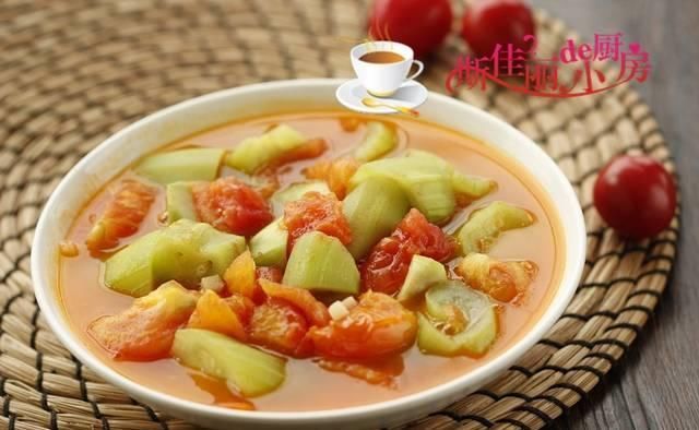  热锅凉油|丝瓜的8种做法，买上一根几块钱，每天变着花样做，家人都抢着吃