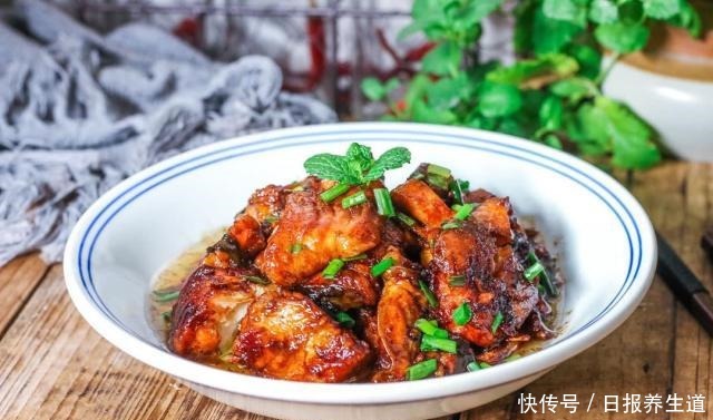 香酥|香酥鱼块,营养丰富,外酥里嫩,色泽金黄,看着让你食欲大开!