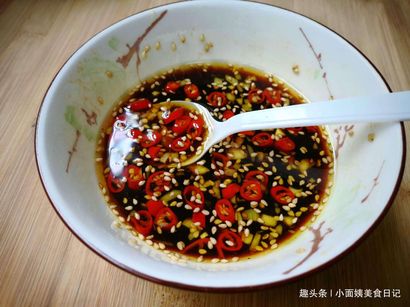  我家|夏天，这道凉拌菜我家隔三差五做吃，清淡爽口，好吃不油腻！