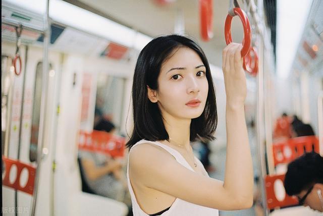 白羊座|熬到8月能咸鱼翻身的星座,下半年心想事成,有贵人助攻