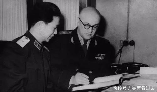 做手术|开国少将亲自做手术救了开国中将，只因他是“白求恩”最得意的弟子！