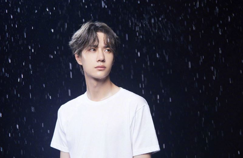 现场|没有王一博翻不了的车节目耍帅变大型摔跤现场,这个男生太搞笑