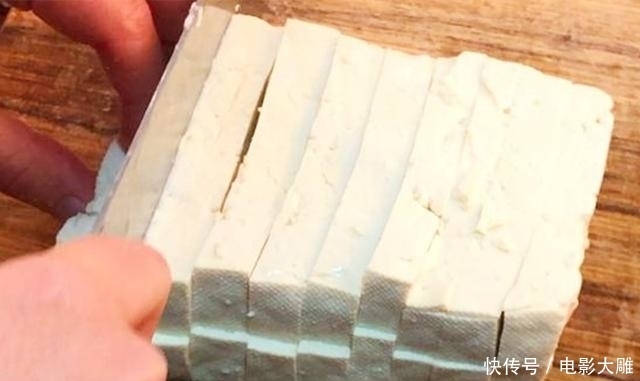 豆腐|豆腐和它是绝配,我家一周吃4次,炖一锅吃的汤汁都不剩,贵也值