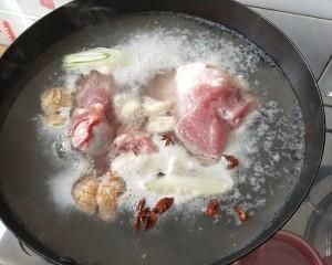 农村|农村年底吃的杀猪菜,真材实料一大桌,畅快淋漓,高档饭店吃不到