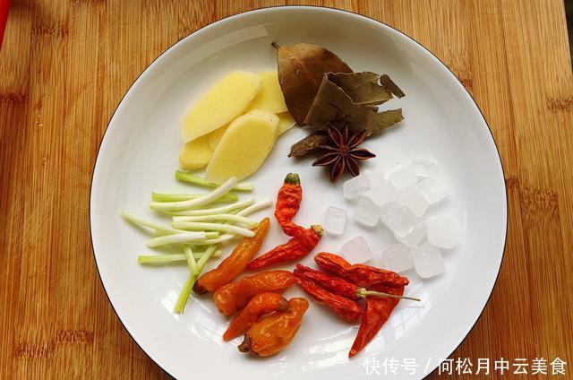 红烧|懒人版红烧猪蹄,肥而不腻,色泽红亮,家常和待客必备菜肴