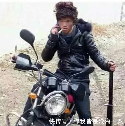 做错|爆笑GIF: 今天把车开回来, 被老婆罚跪了, 我哪里做错了吗?