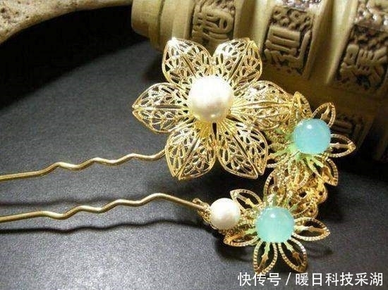  溥仪|老太太把祖传金钗拿去鉴定, 专家一看金钗, 呼: 您父亲是?