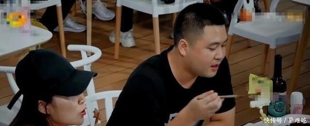  顾客|《中餐厅》张亮做糖醋排骨！却被顾客表情露馅？网友：不好吃直说