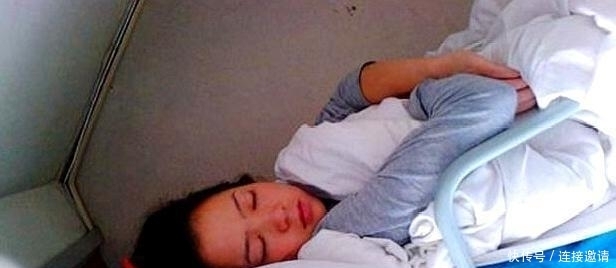 下铺|火车卧铺“有讲究”,下铺不要随便睡,女生可能容易吃这4点亏!