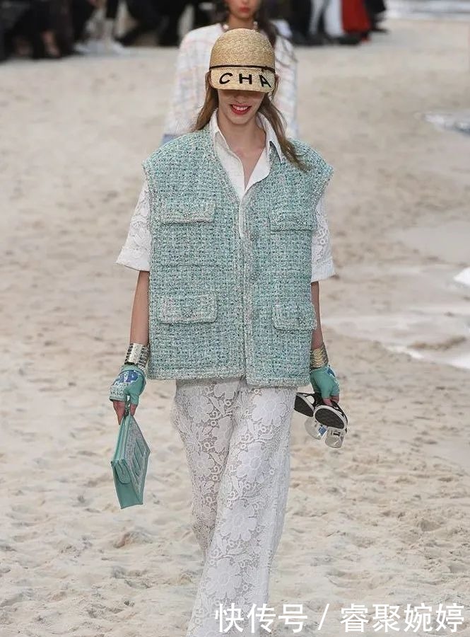 分钟|今秋流行成套穿,3分钟快速出门!