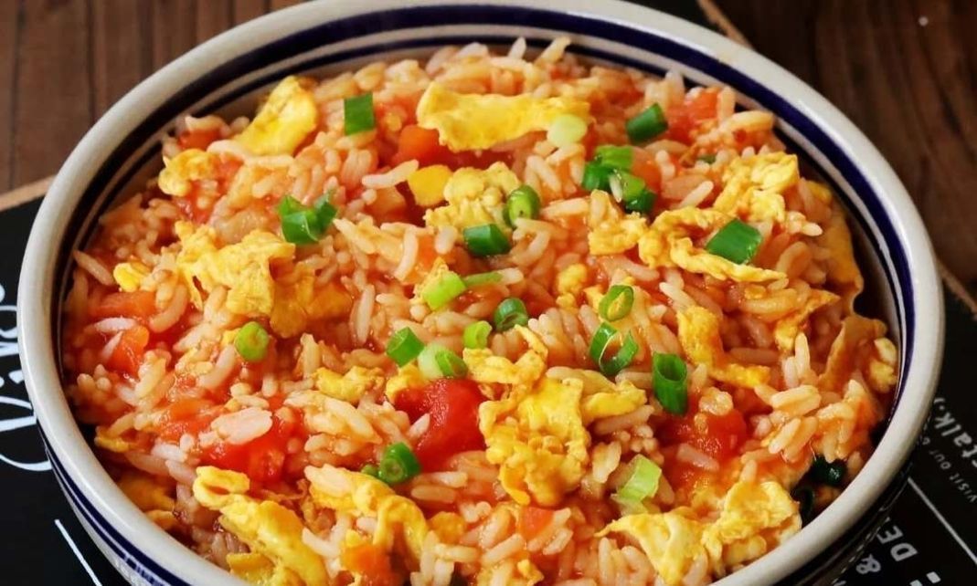 番茄|巨简单5分钟就搞定的西红柿鸡蛋饭,好吃到舔盘