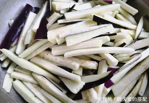  酥脆|风味茄子，很多人都做错了，难怪不酥脆不好吃，大厨：这样做才对