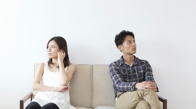 结婚|32岁剩女哭诉男友为了不给彩礼，把我熬成大龄剩女，太寒心