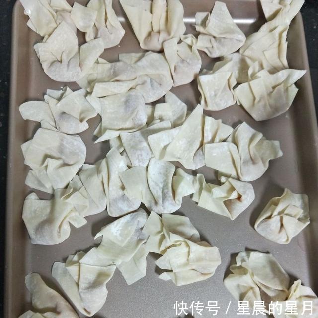 加盐|做鲜肉馄饨,不要只加盐!多加点“它”,肉馅香嫩,做早餐最合适