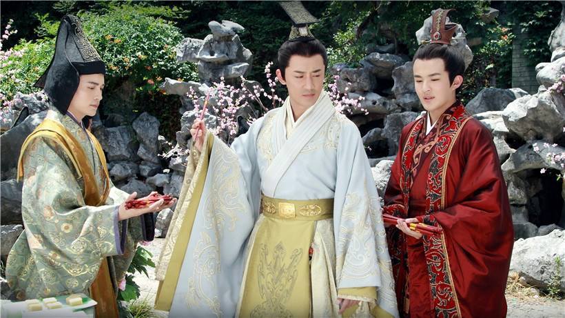 皇帝|儒生指责皇帝穷兵黩武,皇帝一招制服他,结果却遭后人非议