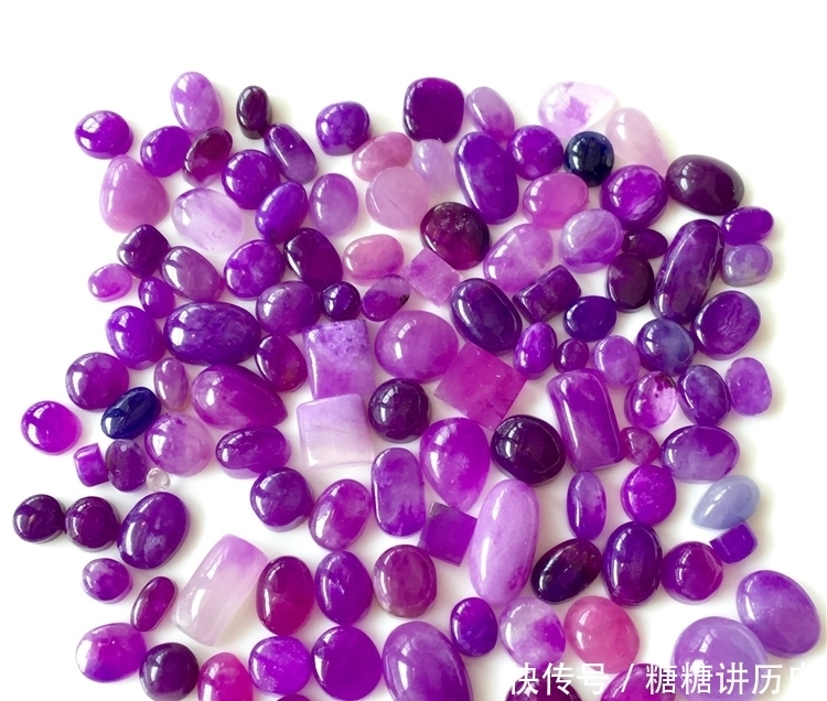 苏纪石|色彩非常特殊的宝石,神秘冷艳的苏纪石