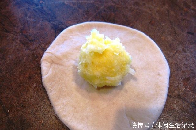 好吃|早餐面包这样做,孩子上学从不赖床,5分钟出锅,简单营养又好吃