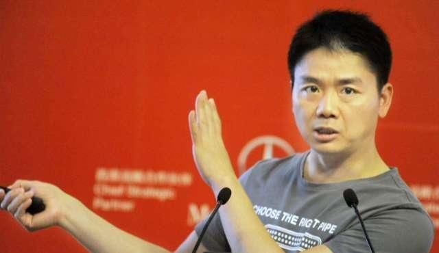 富豪|中国又多了一个千亿富豪,娇妻比他小20岁,马云把他当作最强对手