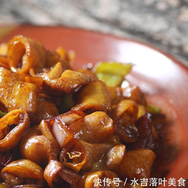 简单|尖椒炒肥肠简单易学,营养美味
