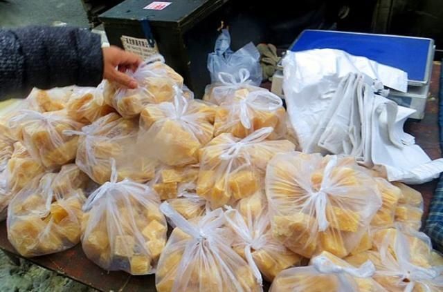 长见识|零下25度东北集市上的冻豆腐，南方人第一次见：真长见识！