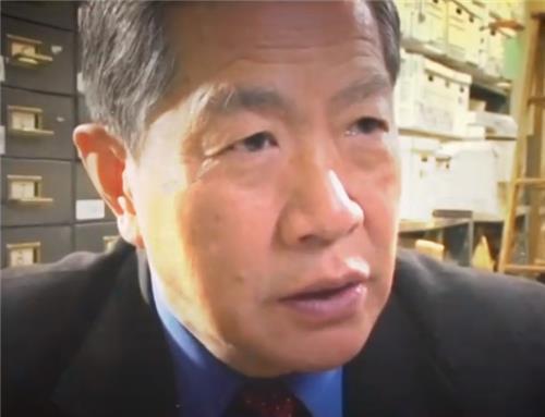 久久|一家3口被害，FBI久久不能破案，李昌钰进屋溜达了一圈，巧妙破局