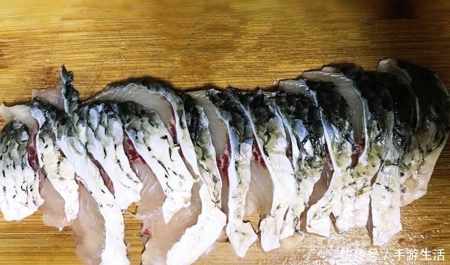 草鱼|酸菜、麻辣水煮鱼吃腻了,换个口味呗,自己这样烹饪更好吃!