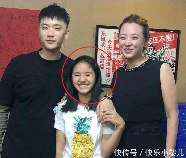 富养孩子|《变形记》中的农村女孩李勒优,被城市妈妈收养,如今美成网红脸