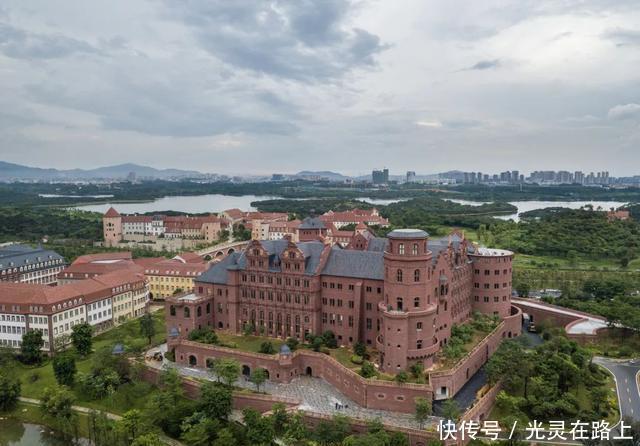 滤镜|活在“有色滤镜”下的东莞,为什么永远不能被忘记?