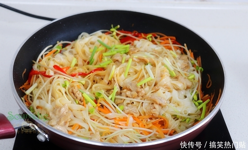 爽滑|炒河粉时多加一步,河粉不断裂不粘锅,柔韧爽滑,口感独特!