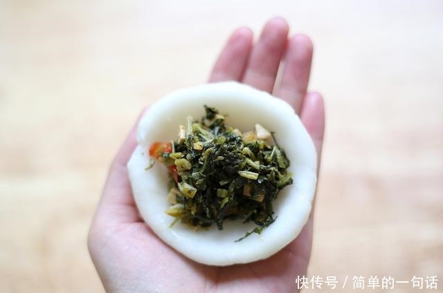 做法|这款小吃我家每年中秋都做它，又香又脆真美味，做法不难你也试试