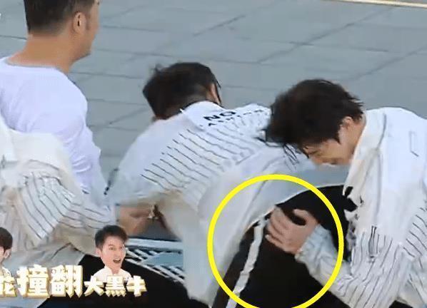 故意|蔡徐坤游戏故意推翻李晨,沙溢看不下去,暴露跑男团真实关系