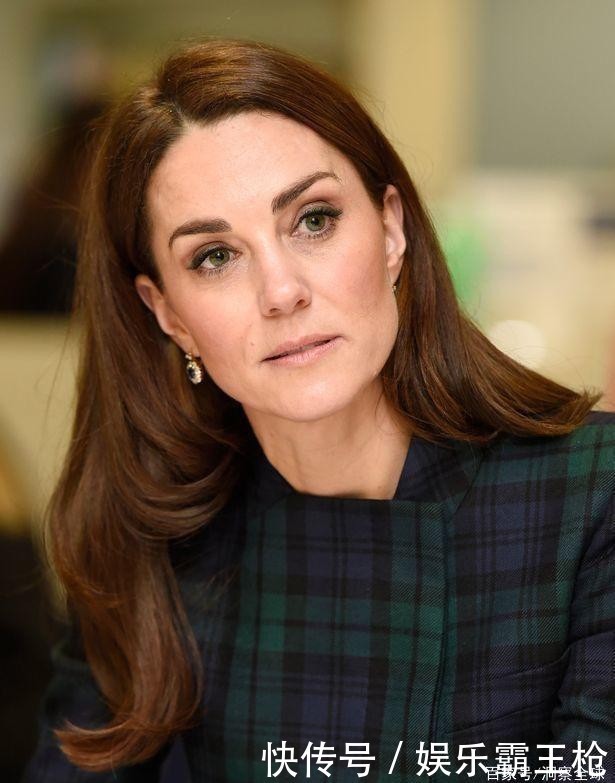 人士|王室内部人士:哈里和梅根在一起后,对每个人、每件事都心怀怨恨