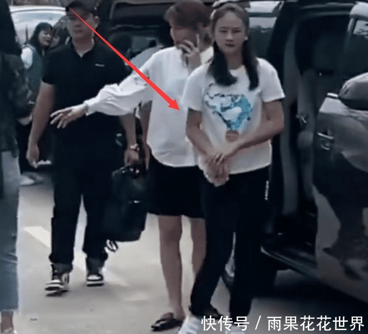 叶一茜|田亮女儿“抽条式”长大,12岁身高直逼1米7妈妈,五官越来越精致