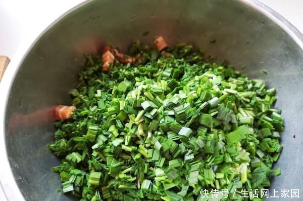 绿色|这菜就算吃过,也叫不出来名字,绿色纯天然,蒸包子最好吃了