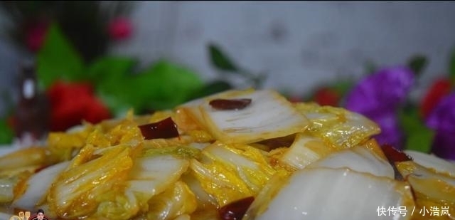大白菜|酸辣大白菜最好吃的做法,简单美味又下饭,看看你喜欢吃不?