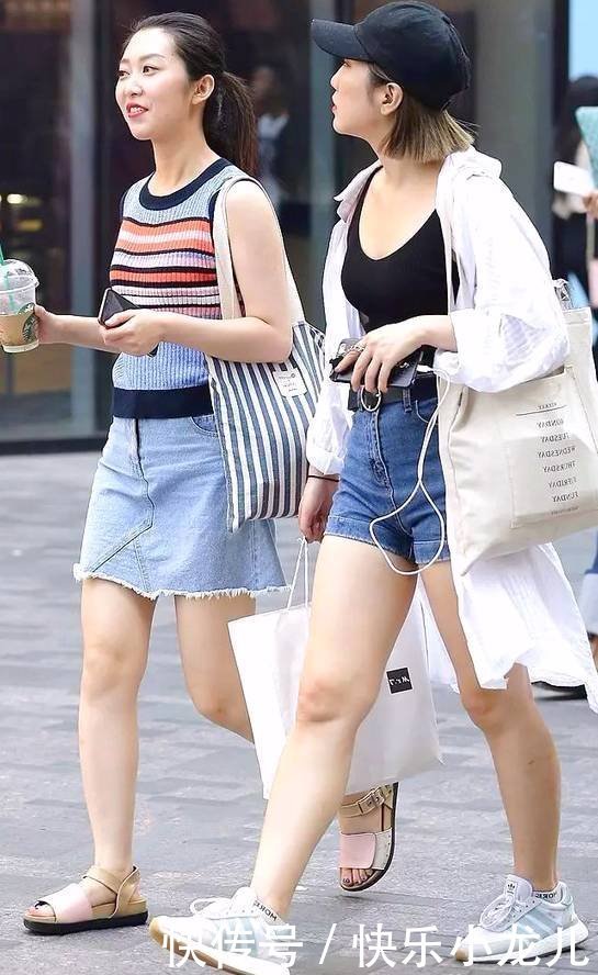 足够|爱穿短裤裙的美女,都对自己身材足够自信的,轻而易举穿出大气场