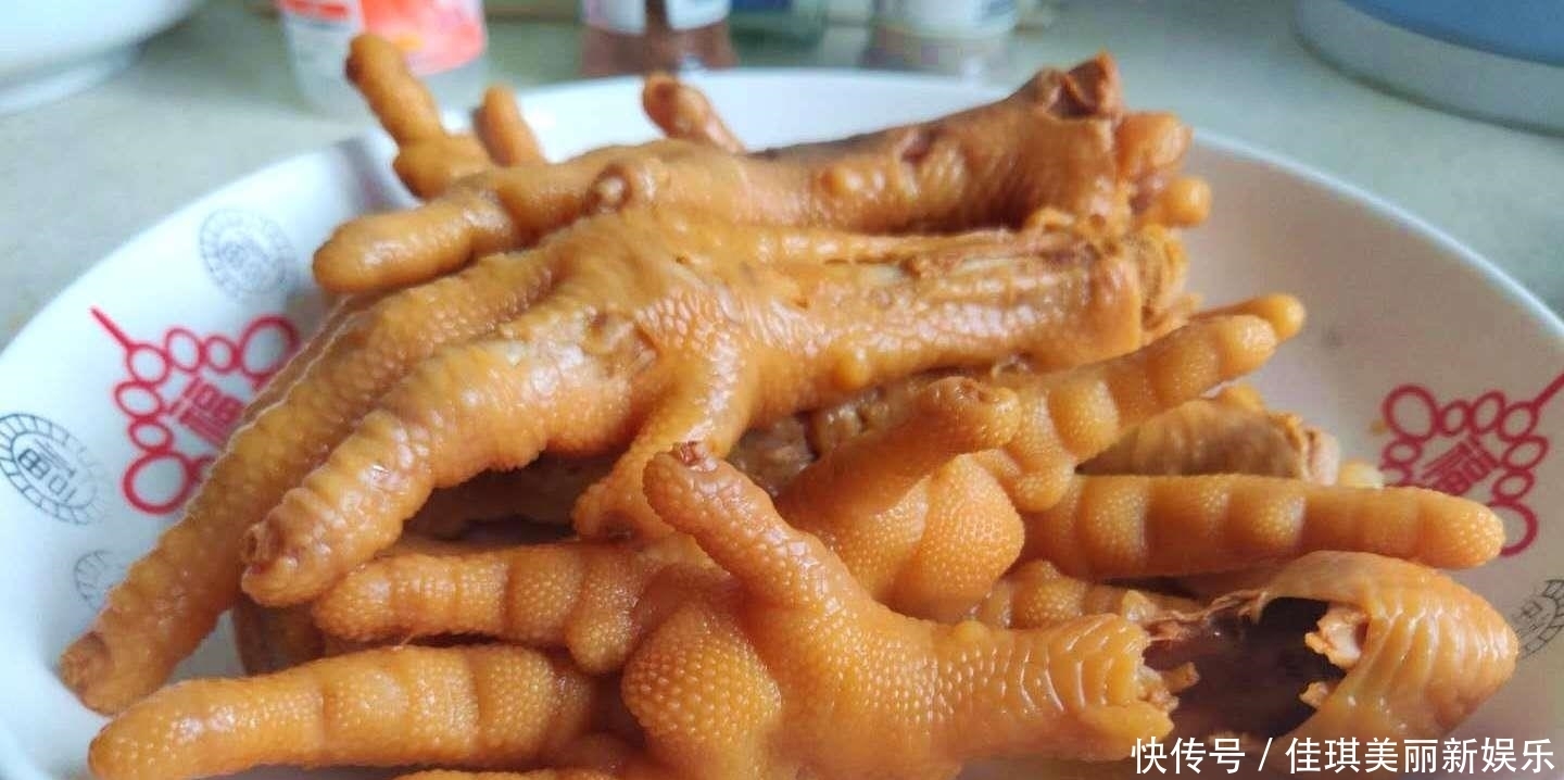  鸡爪|夏天，最该吃的就是它，补充胶原蛋白，老少皆宜，我家一周吃3次