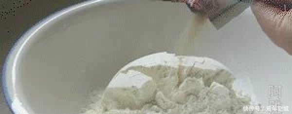 早餐|早餐芝麻饼烧饼,不抹油酥,不用烤箱,2个小技巧,香酥掉渣!