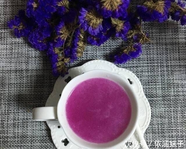  美丽|樱桃小萝卜蜂蜜果汁，美丽的颜色，既醒目又干燥