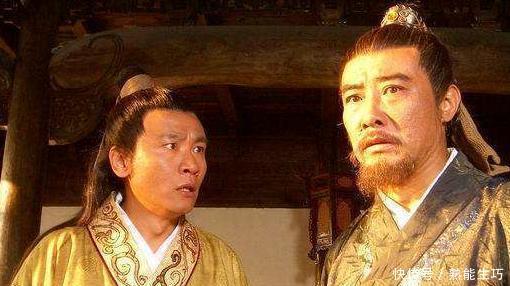 朱元璋|朱元璋当上皇帝衣锦还乡，面对曾给放牛的地主，这样安排