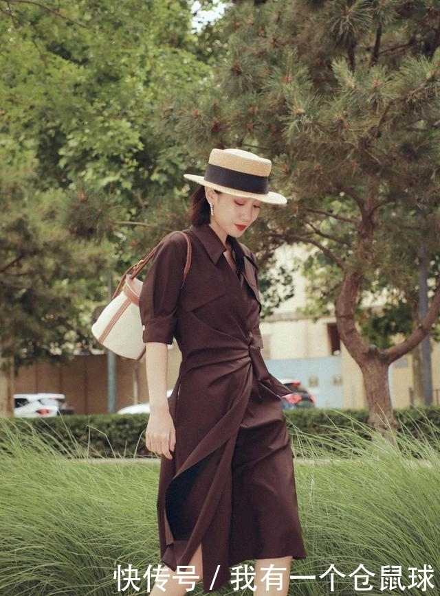 单品|女性最爱单品,连衣裙的3种搭配方式,每一种都精致又大气