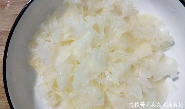 把握|天气越来越凉,多给家人喝这款粥,香甜浓稠滋补润燥,比喝豆浆强