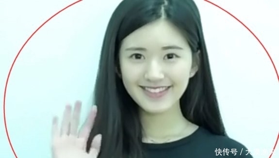  美女|18岁赵露思参加试镜, 当她360度展示, 才知啥叫纯天然美女!