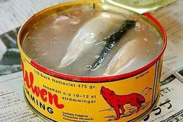 餐桌|瑞典美女来中国看妹妹,一上餐桌就愣了你们这是在吃啥