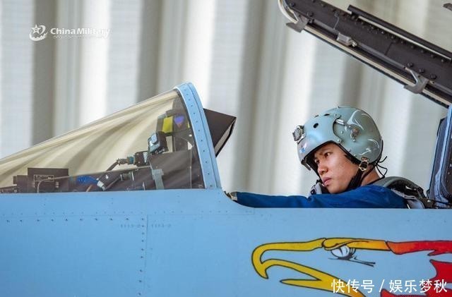 涂装|涂装就是战斗力,歼10C换上实战服,大红鹰充满了杀气