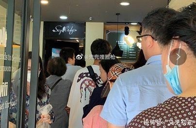 文章列表|4000桌排队等吃饭!全国网友在刷一句话,瞬间泪目