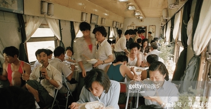 日子|美国人拍摄的30年前中国夏天: 没有空调的日子, 人们是这样过夏天的