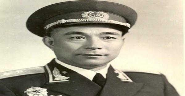 师部|这一战，全师背腹受敌，敌人打到了师部，师长还是不撤！